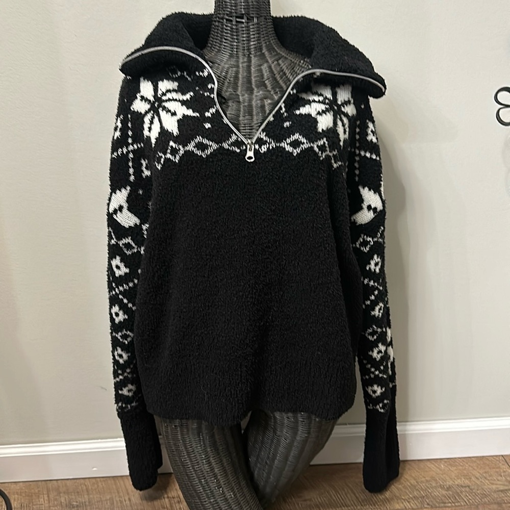 Time and Tru sweater